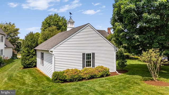 3015 WEAVER RD, Lititz, PA 17543