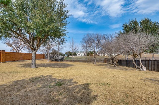 702 E Peninsula Drive, Coppell, TX 75019