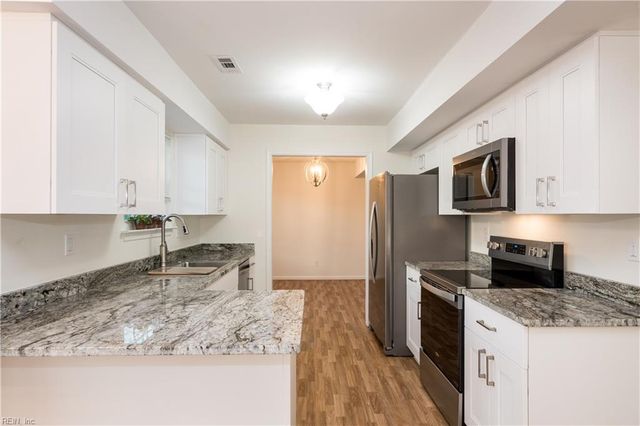 209 Gimbert DR, Virginia Beach, VA 23452