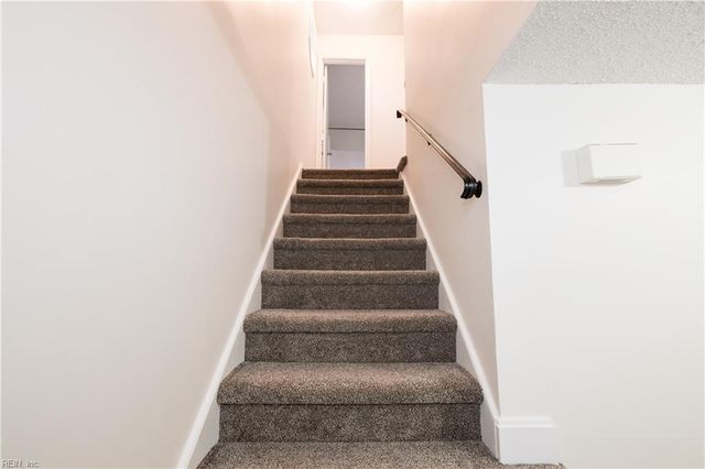 209 Gimbert DR, Virginia Beach, VA 23452