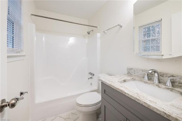 209 Gimbert DR, Virginia Beach, VA 23452