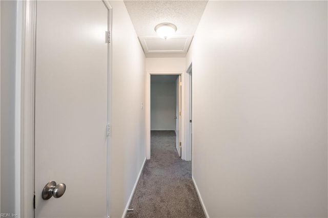 209 Gimbert DR, Virginia Beach, VA 23452