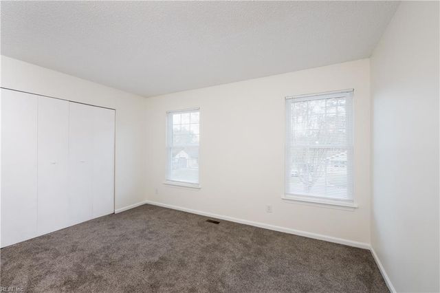 209 Gimbert DR, Virginia Beach, VA 23452