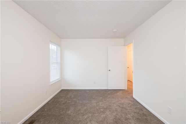 209 Gimbert DR, Virginia Beach, VA 23452