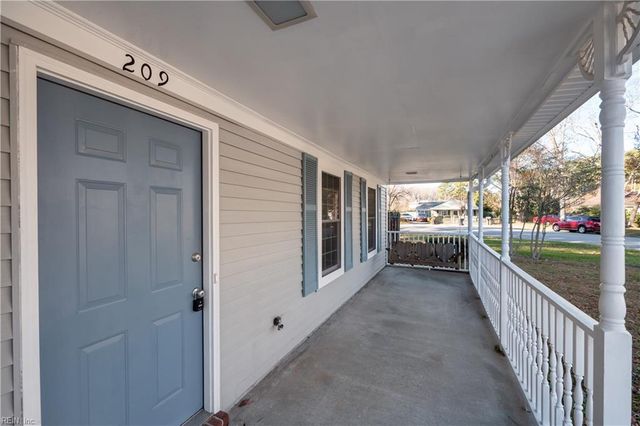 209 Gimbert DR, Virginia Beach, VA 23452