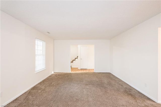 209 Gimbert DR, Virginia Beach, VA 23452