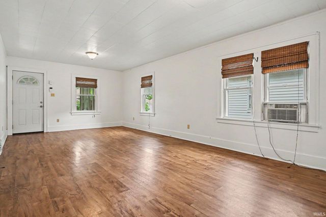 310 E Fairview Avenue, South Bend, IN 46614