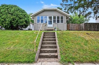 310 E Fairview Avenue, South Bend, IN 46614