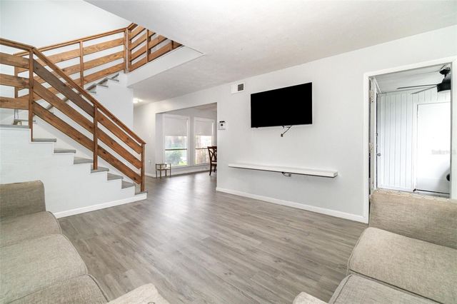 1838 WARRINGWOOD DRIVE GE, Orlando, FL 32839