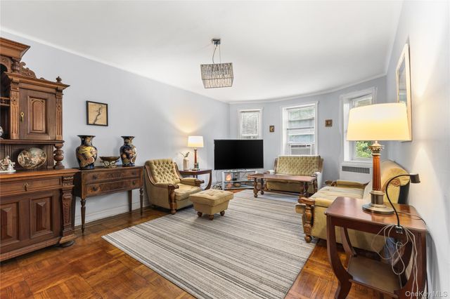 100 Avenue P H1, Brooklyn, NY 11204