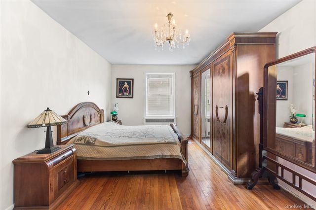 100 Avenue P H1, Brooklyn, NY 11204