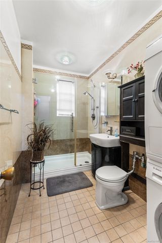 100 Avenue P H1, Brooklyn, NY 11204