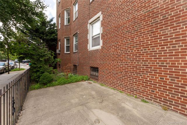 100 Avenue P H1, Brooklyn, NY 11204