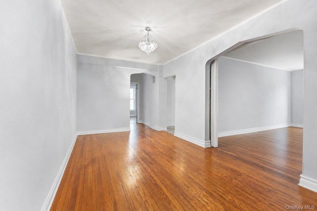 100 Avenue P H1, Brooklyn, NY 11204