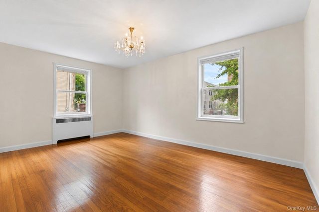 100 Avenue P H1, Brooklyn, NY 11204