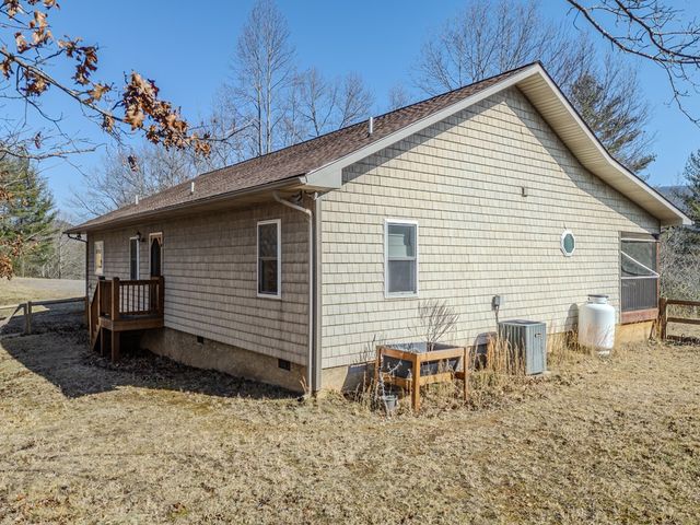 2923 Upper Peachtree Road, Murphy, NC 28906