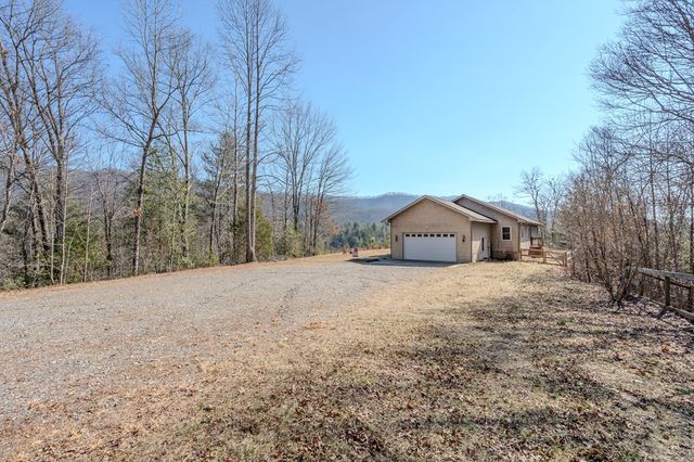 2923 Upper Peachtree Road, Murphy, NC 28906