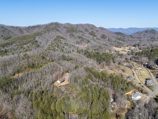 2923 Upper Peachtree Road, Murphy, NC 28906