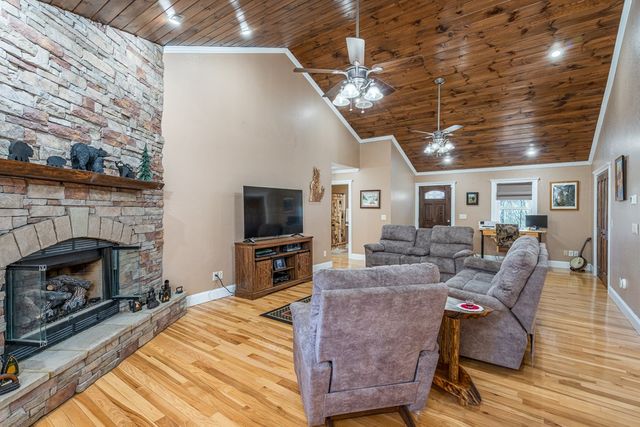 2923 Upper Peachtree Road, Murphy, NC 28906