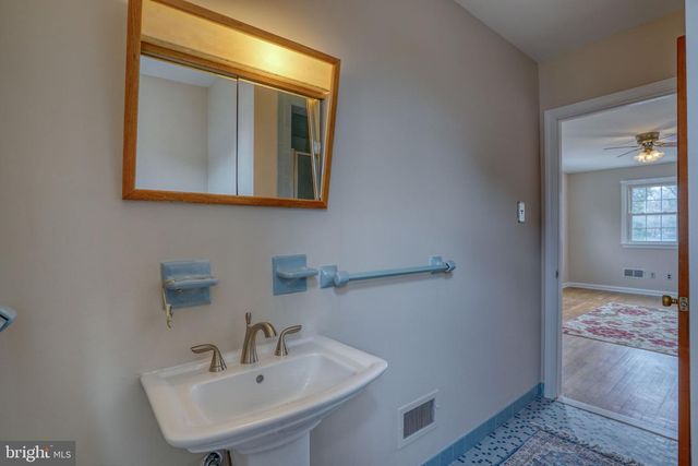 2507 KITTIWAKE DR, Wilmington, DE 19805