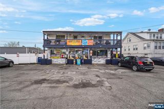 21 Helen Circle Drive, Moonachie, NJ 07074