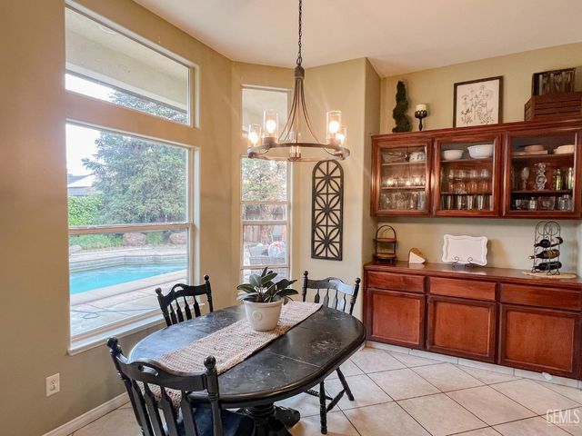 12210 Rushville Court, Bakersfield, CA 93312