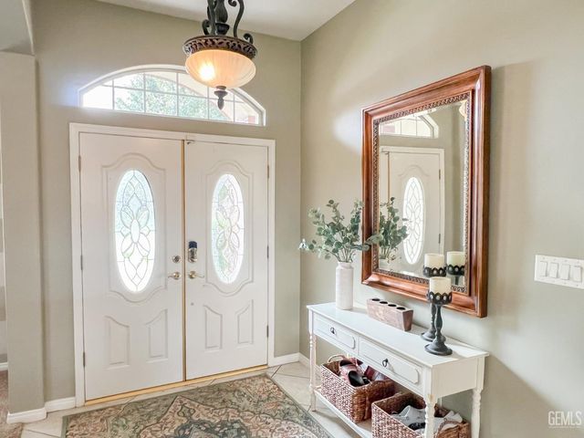 12210 Rushville Court, Bakersfield, CA 93312