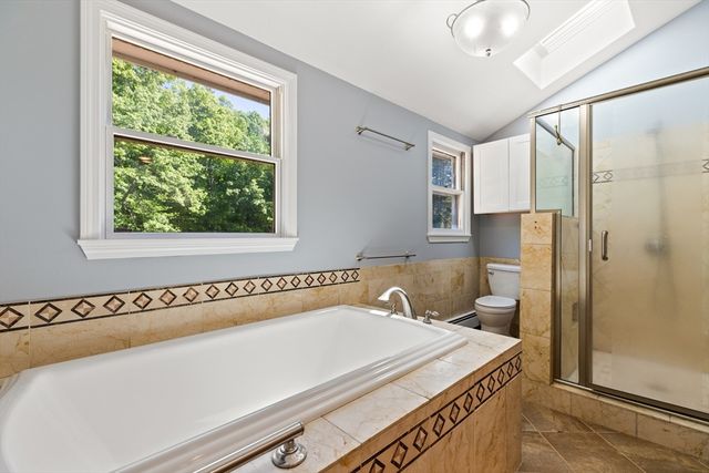 30 Pompositticutt St, Stow, MA 01775