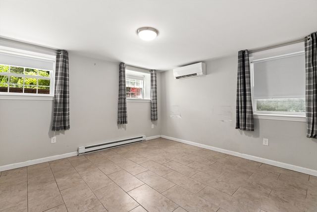 30 Pompositticutt St, Stow, MA 01775