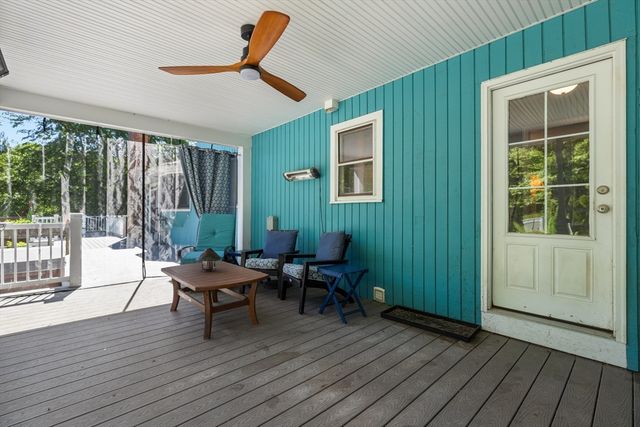 30 Pompositticutt St, Stow, MA 01775