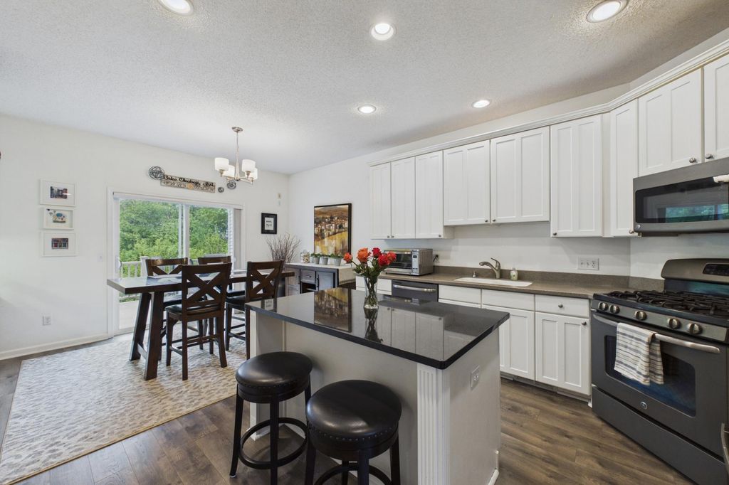 9728 Belmont Lane, Eden Prairie, MN 55347 — photo 4