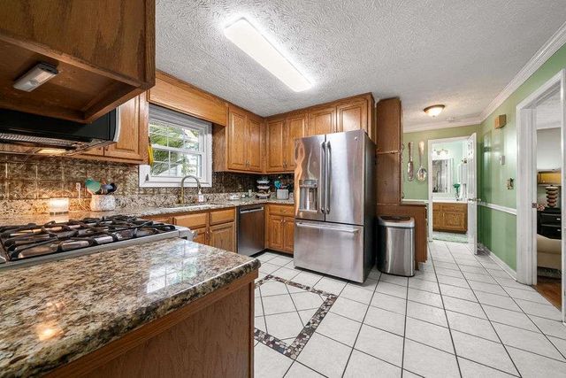 7 College View Drive, Rome, GA 30161