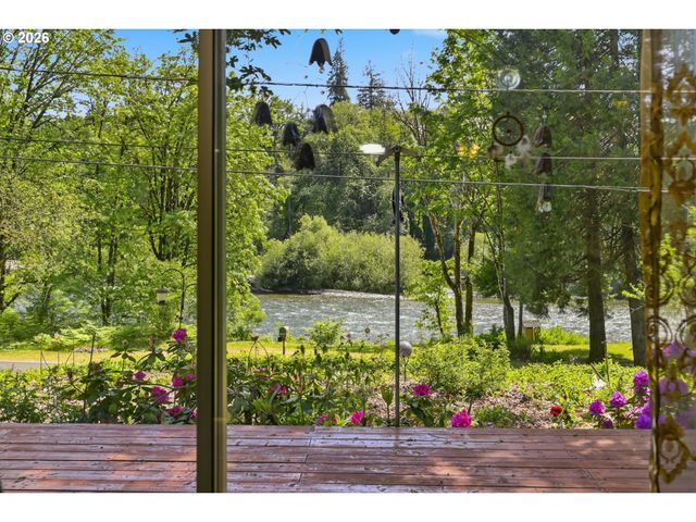 41895 HOLDEN CREEK Ln, Springfield, OR 97478