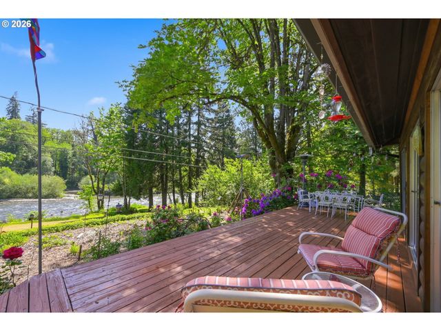 41895 HOLDEN CREEK Ln, Springfield, OR 97478