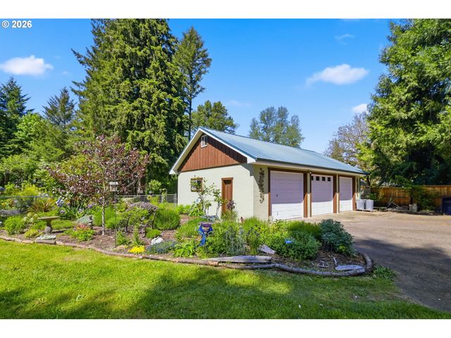 41895 HOLDEN CREEK Ln, Springfield, OR 97478
