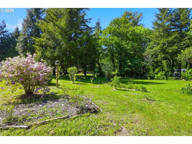 41895 HOLDEN CREEK Ln, Springfield, OR 97478