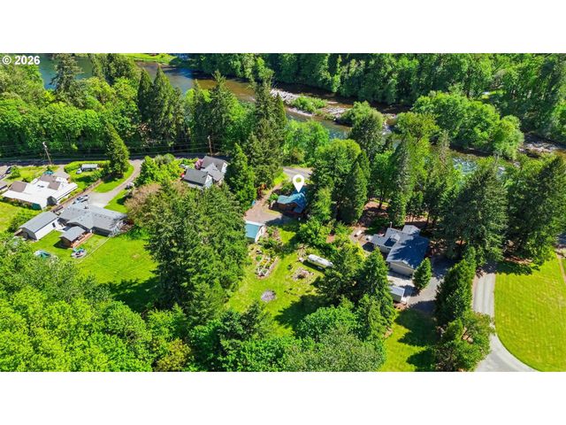 41895 HOLDEN CREEK Ln, Springfield, OR 97478