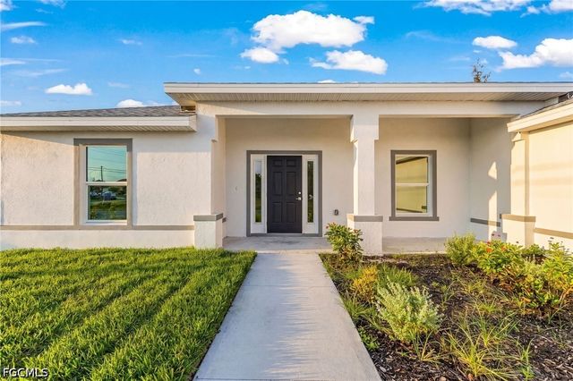 126 NE 9th ST, Cape Coral, FL 33909
