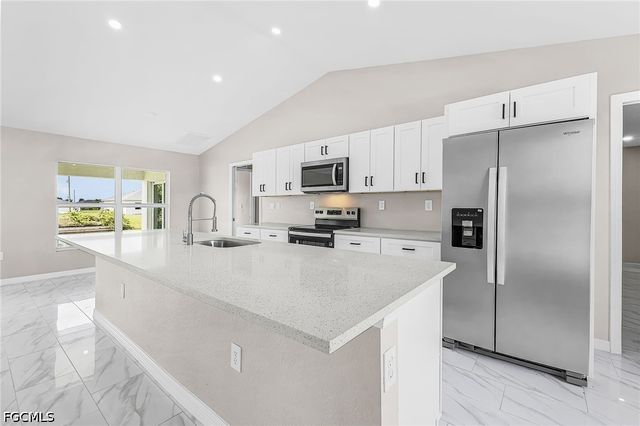 126 NE 9th ST, Cape Coral, FL 33909