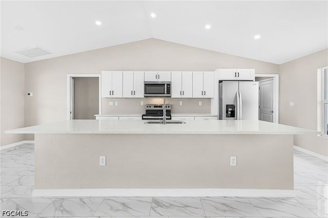 126 NE 9th ST, Cape Coral, FL 33909