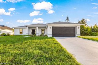 126 NE 9th ST, Cape Coral, FL 33909