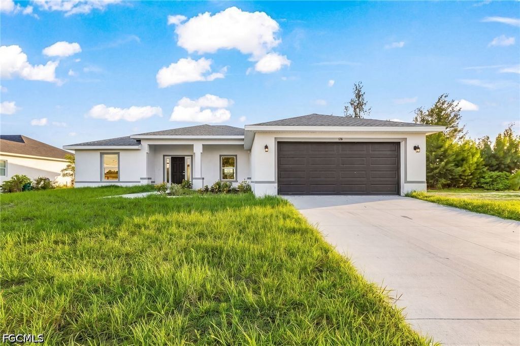 126 NE 9th ST, Cape Coral, FL 33909
