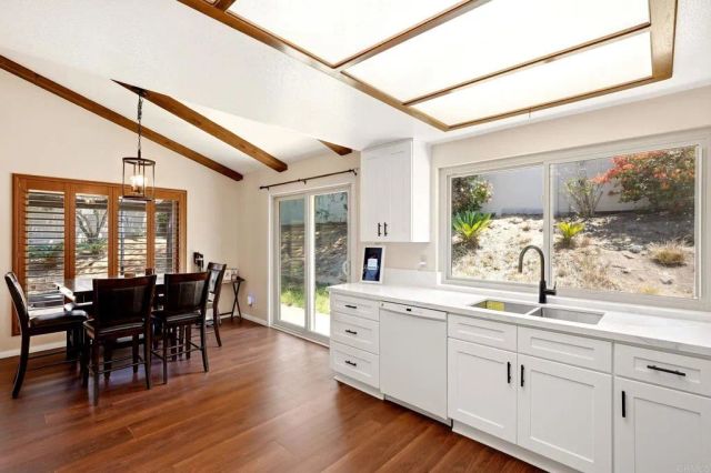 711 De Luz Road, Fallbrook, CA 92028