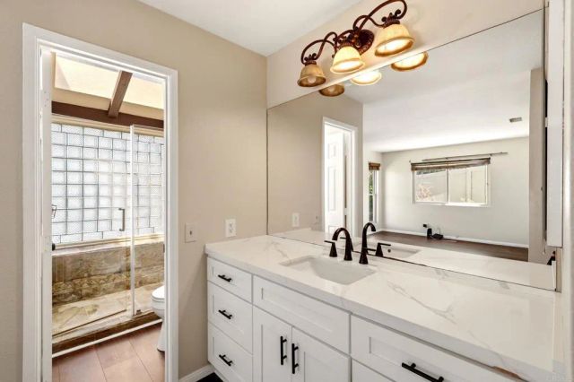711 De Luz Road, Fallbrook, CA 92028