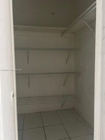 1280 W 54th St 122B, Hialeah, FL 33012