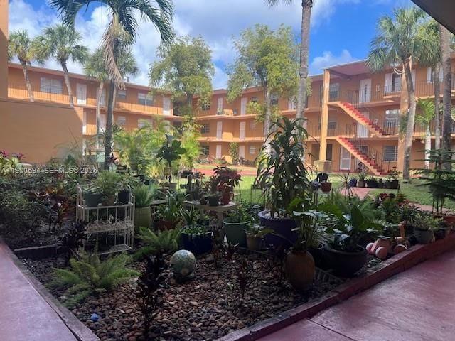 1280 W 54th St 122B, Hialeah, FL 33012