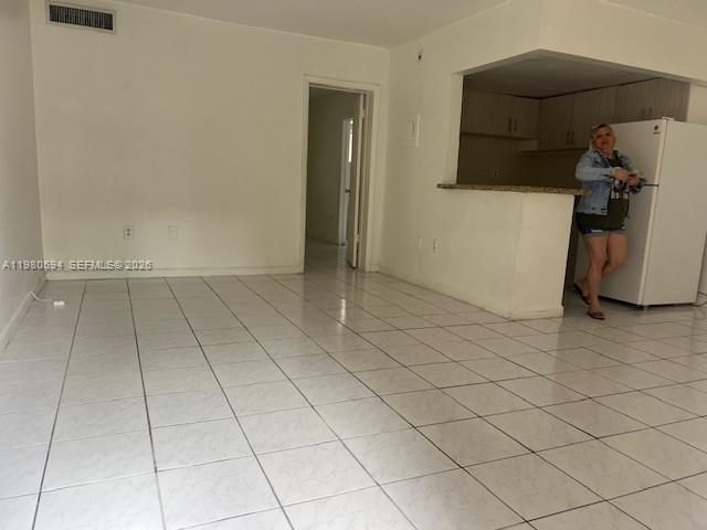 1280 W 54th St 122B, Hialeah, FL 33012