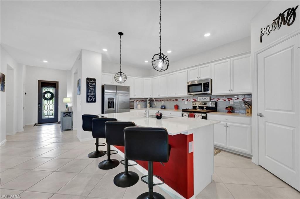 2622 Scarlet WAY, NAPLES, FL 34120 — photo 3