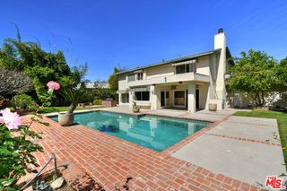 17616 Corinthian Drive, Encino, CA 91316