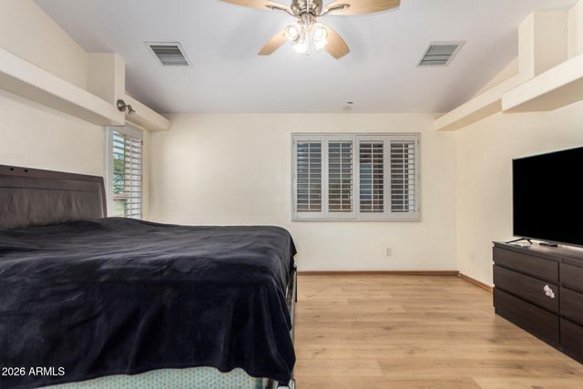 21616 W LONE MOUNTAIN Road, Wittmann, AZ 85361